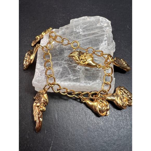 Vintage Disney Seven Dwarfs Gold Tone Charm Bracelet 6.5” - Picture 7 of 16